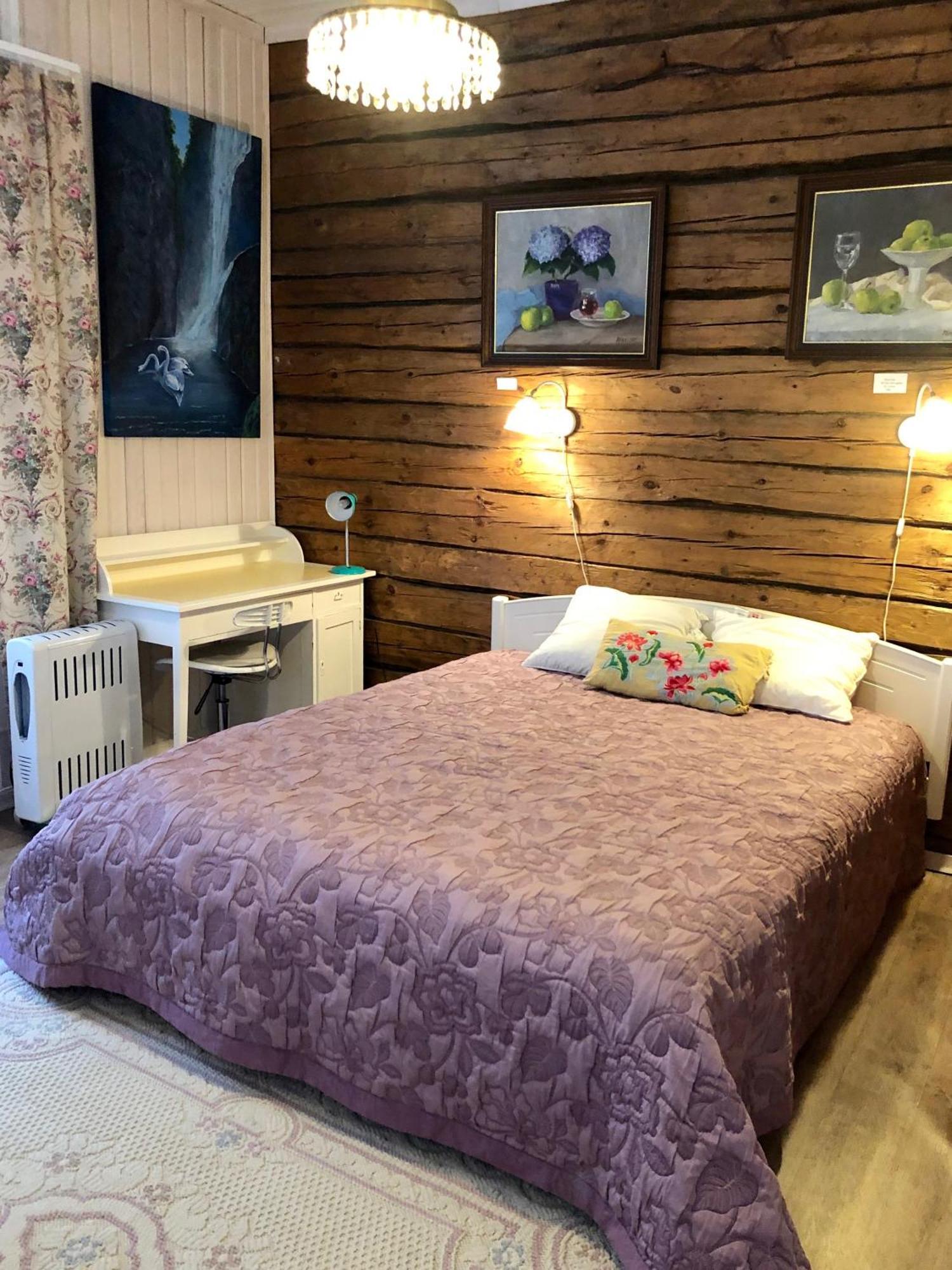 Guest House Nina Art Kotka Bilik gambar